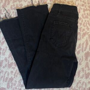 MOTHER The Hustler Fray Jeans in Black